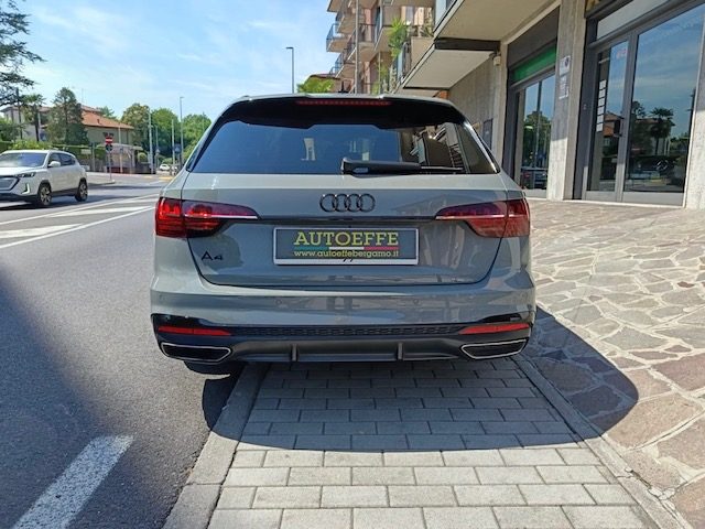 Audi A4 Avant 35 2.0 TDI 163CV S-Tronic S-Line Edition - foto 4 di 4