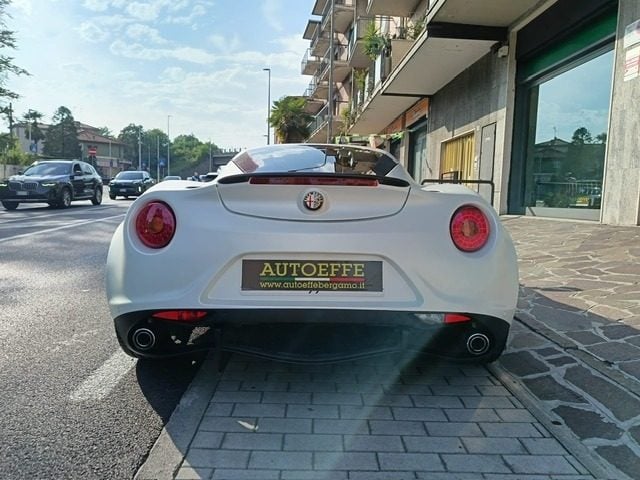 Alfa Romeo 4C COUPE' LAUNCH EDITION 353/500, TAGLIANDATA - foto 4 di 19