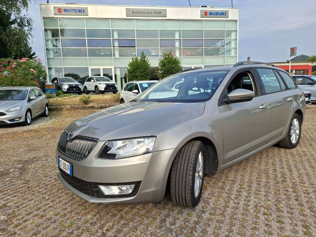Skoda Octavia Wagon 1.6 tdi cr Ambition 105cv 4MOTION 4x4 UNIPRO usato a MONTORFANO