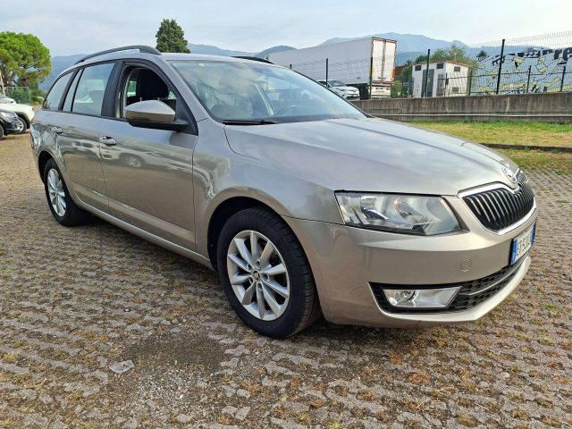 Skoda Octavia Wagon 1.6 tdi cr Ambition 105cv 4MOTION 4x4 UNIPRO - foto 2 di 4