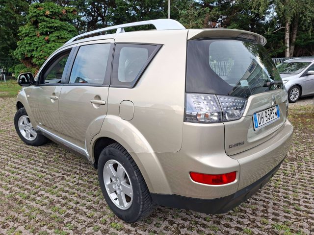 Mitsubishi Outlander 2.0 di-d Instyle UNICO PROPRIETARIO ottime condizi - foto 4 di 4
