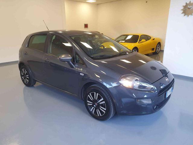 Fiat Punto 1.3 MJT II 75 CV 5 porte Young - foto 2 di 4