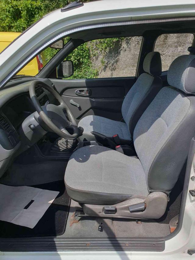 Mitsubishi L200 2.5 TDI 4WD 157000 KM!!! - foto 3 di 4