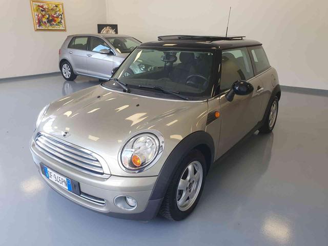 MINI Mini 1.6cc Tetto Apribile, del 2007, 153.000 km, in vendita a Longarone (BL)
