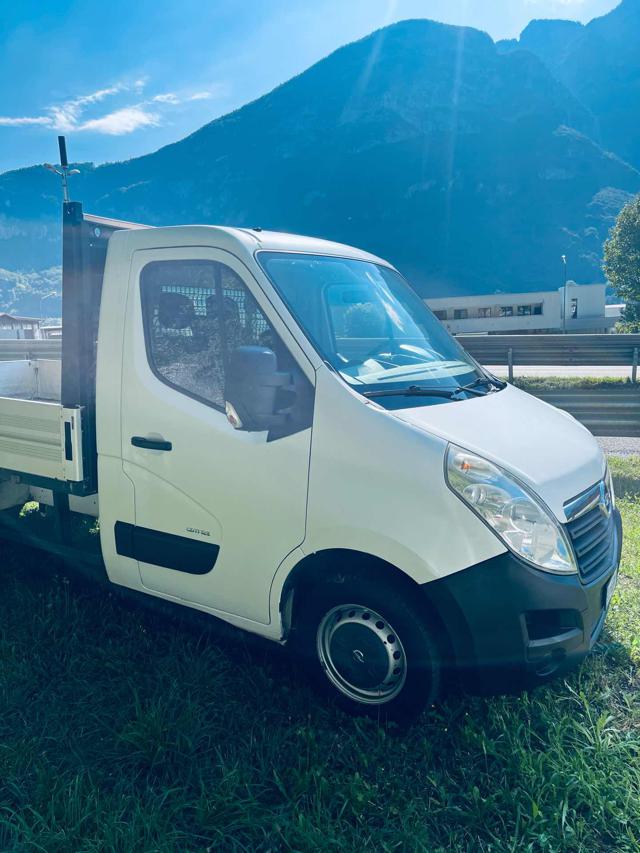 Opel Movano 35 2.3 CDTI 125CV SOLO 72000 usato a LONGARONE
