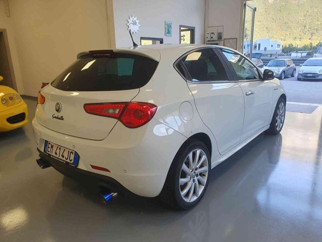 Alfa Romeo Giulietta 2.0 JTDm-2 140 CV Exclusive - foto 3 di 4