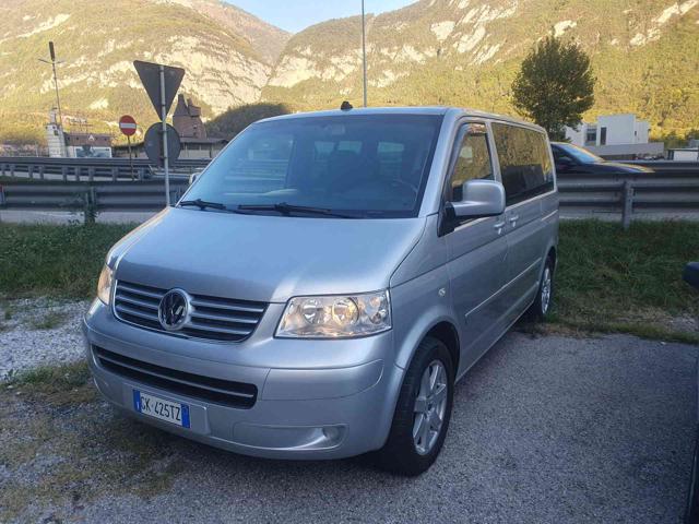 Volkswagen Multivan 2.5 TDI/130CV PRIVATO VENDE, del 2005, 248.000 km, in vendita a Longarone (BL)
