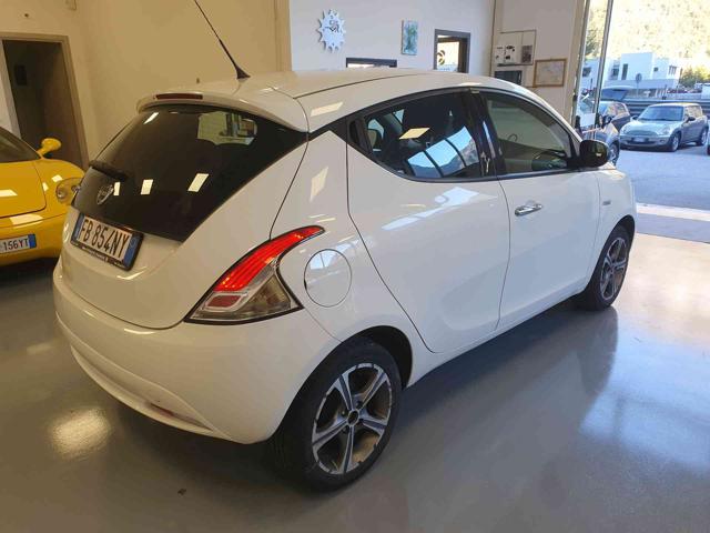 Lancia Ypsilon 1.2 89000km!!! - foto 3 di 4