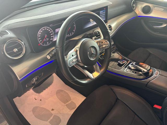 Mercedes-Benz E 220 d S.W. 4Matic Auto Premium Plus, del 2019, 149.000 km, in vendita a Garlasco (PV)