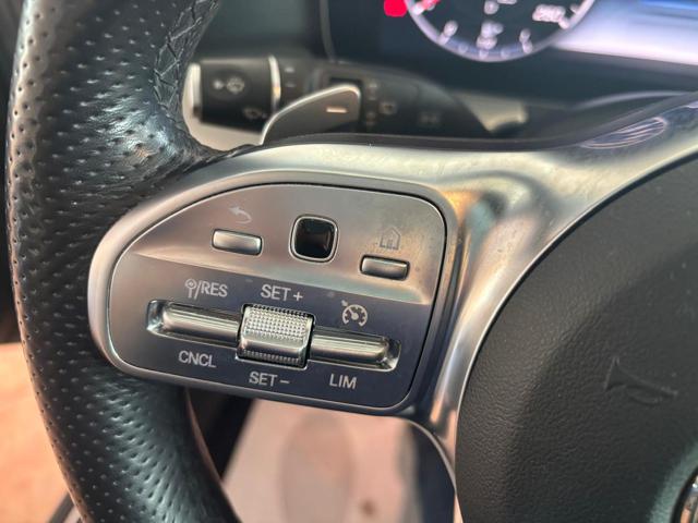 Mercedes-Benz E 220 d S.W. 4Matic Auto Premium Plus, del 2019, 149.000 km, in vendita a Garlasco (PV)