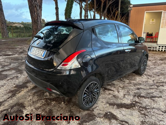 Lancia Ypsilon 1.0 FireFly CAR PLAY Ecochic Gold usato a ROMA