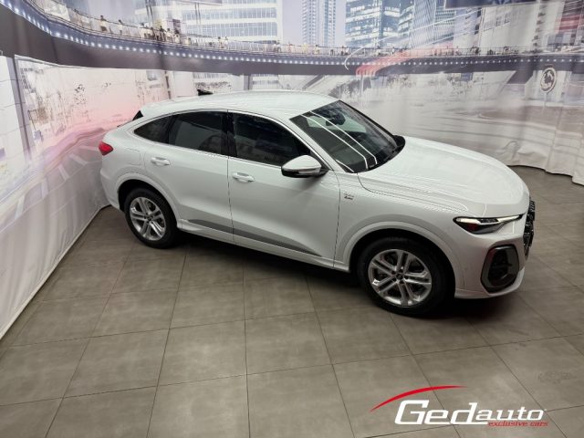 Audi Q5 SPORTBACK TDI 150 kW mHEV S tronic quattro S line - foto 4 di 4