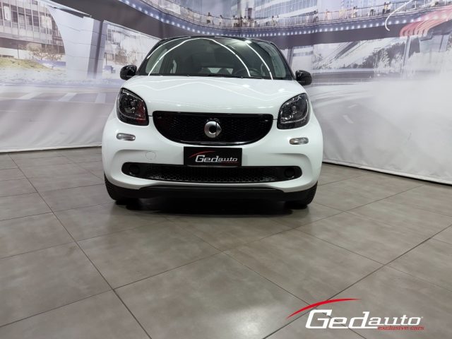 smart forFour 70 1.0 Passion LED usato a CASAGIOVE