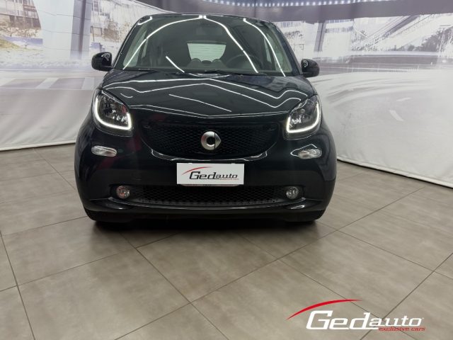 smart forTwo 70 1.0 Superpassion TETTO NAVI LED usato a CASAGIOVE