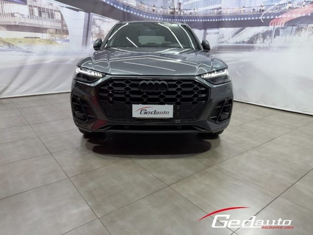 Audi Q5 40 TDI 204 CV quattro S tronic S line BLACK EDITIO, del 2024, 56.000 km, in vendita a Casagiove (CE)