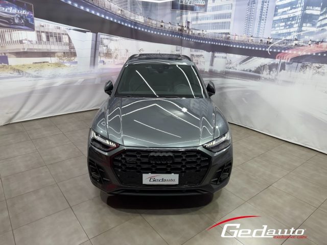 Audi Q5 40 TDI 204 CV quattro S tronic S line BLACK EDITIO - foto 2 di 29