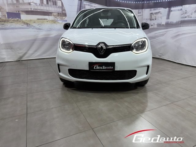 Renault Twingo SCe 65 CV Equilibre limited navi led, del 2023, 18.000 km, in vendita a Casagiove (CE)