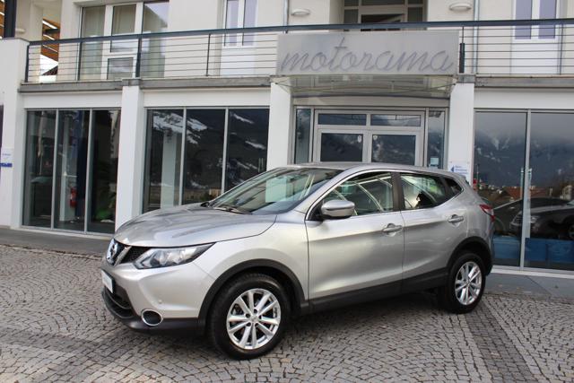 Nissan Qashqai 1.6 dCi 4WD Tekna Gancio traino usato a SILANDRO