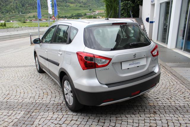 Suzuki S-Cross 1.6 DDiS 4WD 5 porte All Grip Style - foto 3 di 4