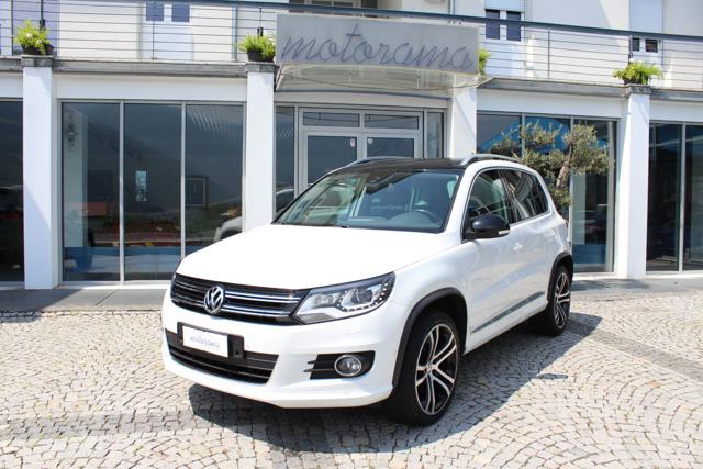 Volkswagen Tiguan 2.0 TDI 140 CV 4MOTION R-Line Tetto Hebasto usato a SILANDRO