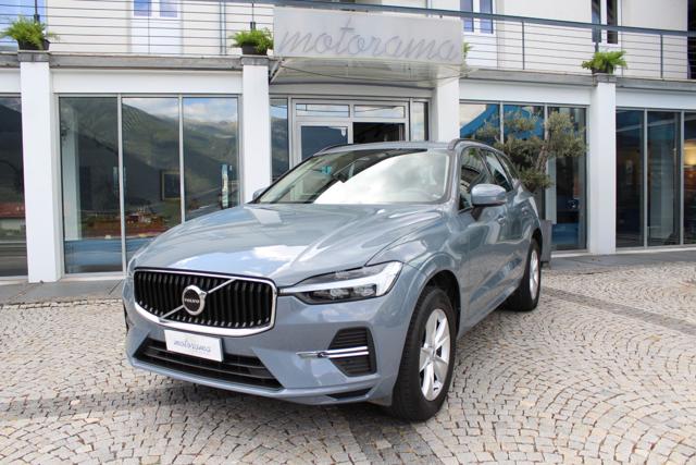 Volvo XC60 B4 (d) AWD auto. Momentum Ultimate Bright usato a SILANDRO