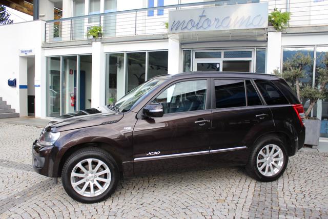 Suzuki Grand Vitara 1.9 DDiS 5 porte Evolution X30 gancio tetto pelle - foto 2 di 4