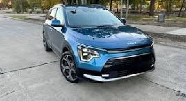 Kia Niro Tri-Fuel 1.6 GDi DCT HEV GPL STYLE nuovo a PADOVA
