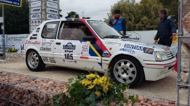 Peugeot 205 1.6 3 porte GTI - foto 2 di 4