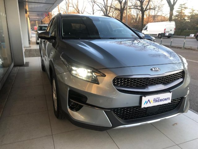 Kia XCeed 1.6 CRDi 136 CV MHEV iMT High Tech - foto 4 di 4