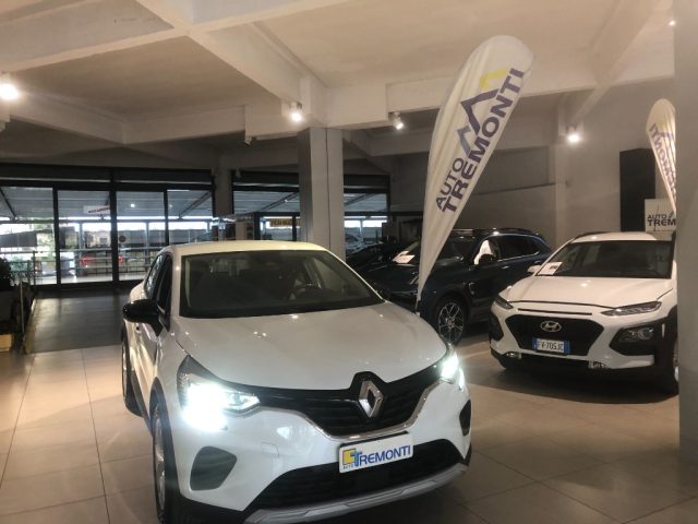 Renault Captur Full Hybrid 145 CV Initiale Paris NEOPATENTATI usato a PADOVA