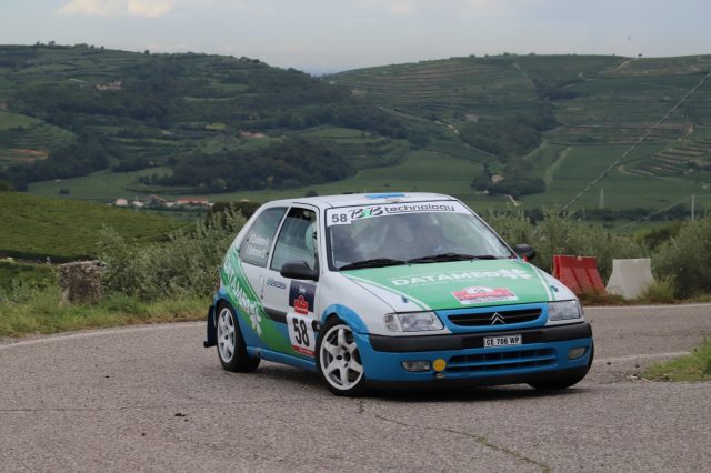 Citroen SAXO 1.6i 16V cat 3 porte VTS - foto 2 di 4