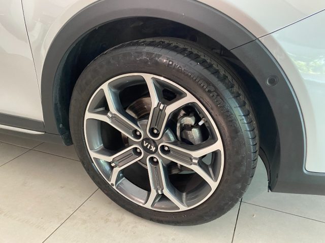 Kia XCeed 1.0 T-GDi GPL High Tech - foto 3 di 4
