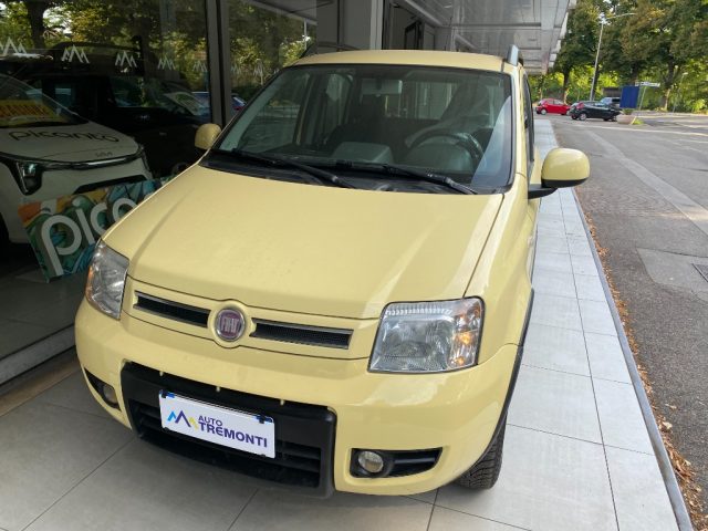 Fiat Panda 1.2 4x4 Climbing - foto 2 di 4