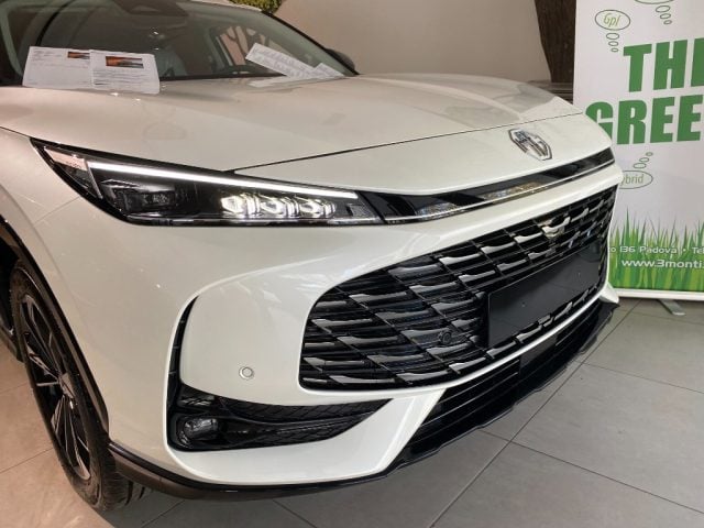 MG HS HEV Luxury, 1 km, in vendita a Padova (PD)