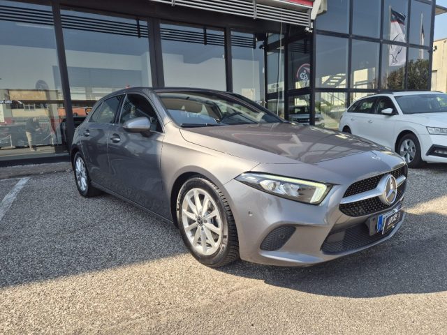 Mercedes-Benz A 180 d Premium - foto 2 di 4