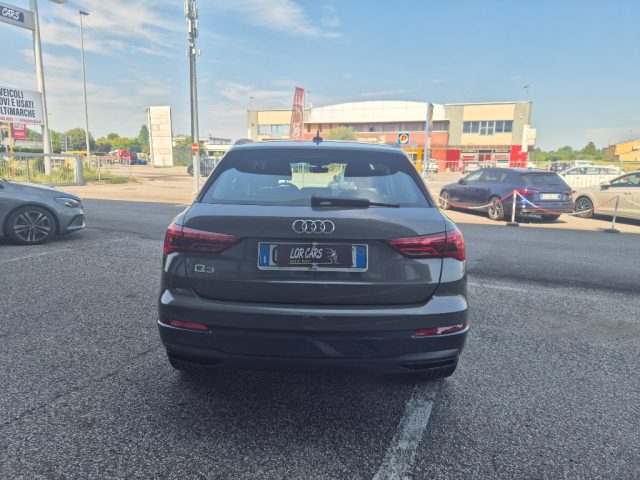 Audi Q3 35 TFSI S tronic S line edition - foto 4 di 4