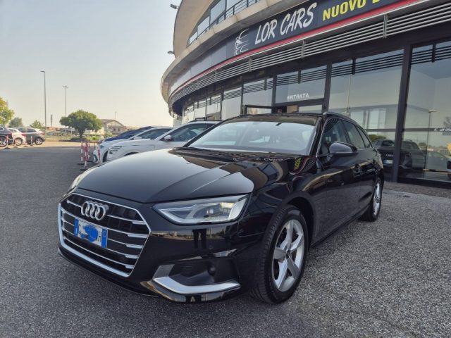 Audi A4 Avant 2.0 TDI/136 CV S tronic Business usato a MONSELICE