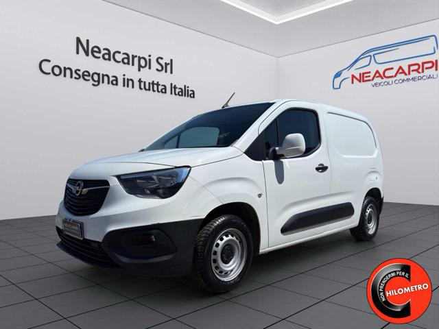 Opel Combo 1.5 D 100CV(L1H1 PC-TN-)SENSORI-CRUISE-PASSO CORTO usato a MARTIGNANA DI PO