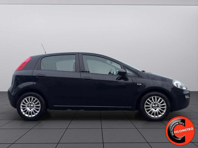 Fiat Punto 1.3 MJT 95 CV STREET-CRUISE-SENSORI-X NEOPATENTATI - foto 3 di 4
