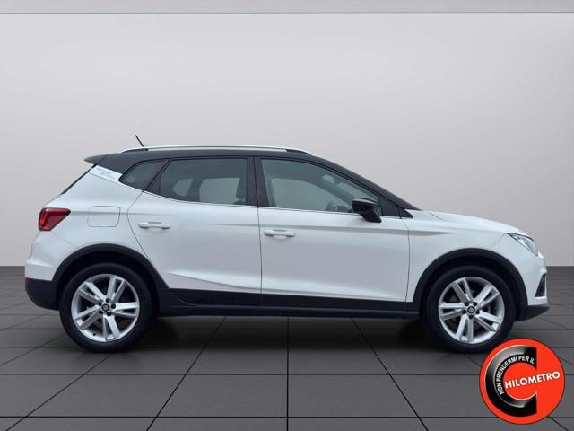 SEAT Arona 1.0TGI FR-CERCHI17-CRUISE-NAVI-SENSORI-DIURNI LEED - foto 3 di 19