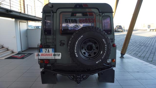 Land Rover Defender 110 2.5 Td5 cat S.W. S - foto 4 di 4