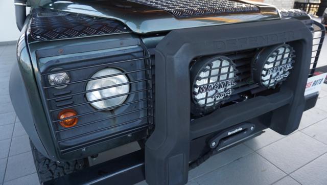 Land Rover Defender 110 2.5 Td5 cat S.W. S, del 2005, 181.000 km, in vendita a Pordenone (PN)