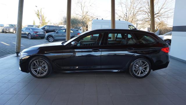 BMW 520 d xDrive Touring Msport - foto 2 di 4