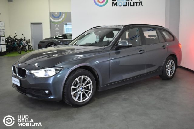 BMW 320 d xDrive Touring Business Advantage - foto 3 di 4