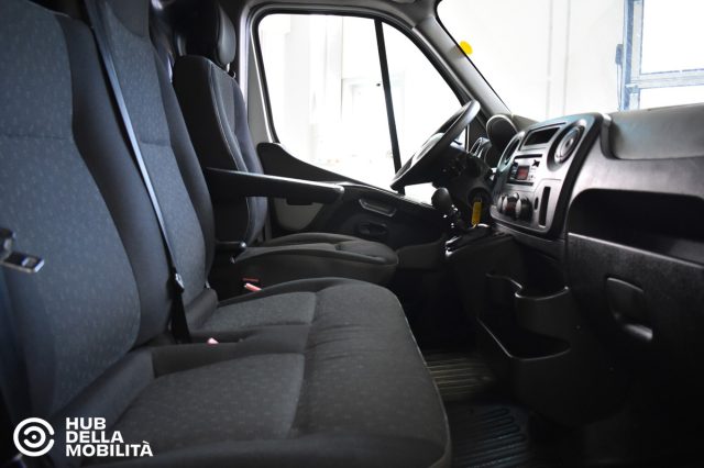 Opel Movano 35 2.3CDTI 125CV PM-SL-TM RWD Furg.E5+ Off. Mobile, del 2015, 51.743 km, in vendita a Foligno (PG)