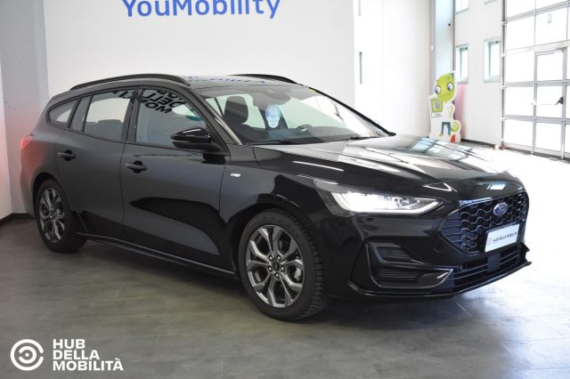 Ford Focus 1.5 EcoBlue 115 CV automatico SW ST-Line - foto 2 di 26