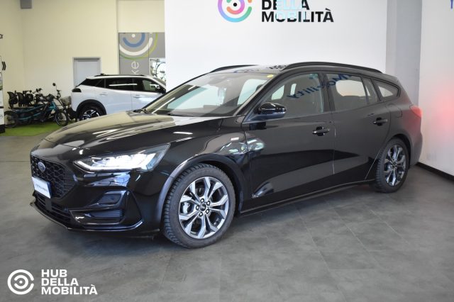 Ford Focus 1.5 EcoBlue 115 CV automatico SW ST-Line - foto 3 di 26