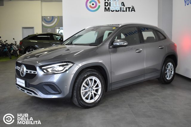Mercedes-Benz GLA 200 d Automatic Business Extra - foto 3 di 4