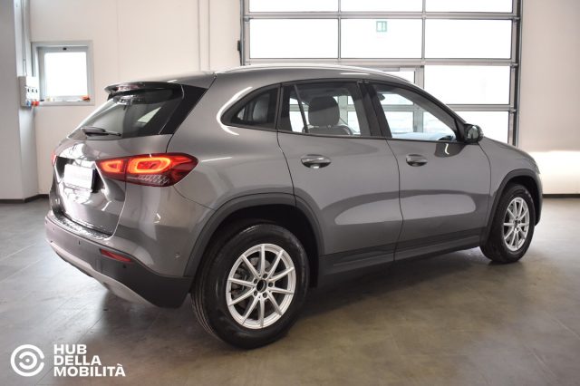 Mercedes-Benz GLA 200 d Automatic Business Extra - foto 4 di 4