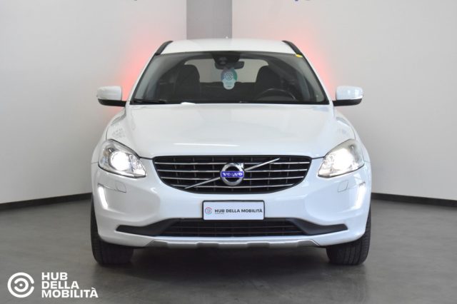 Volvo XC60 D4 Momentum usato a FOLIGNO